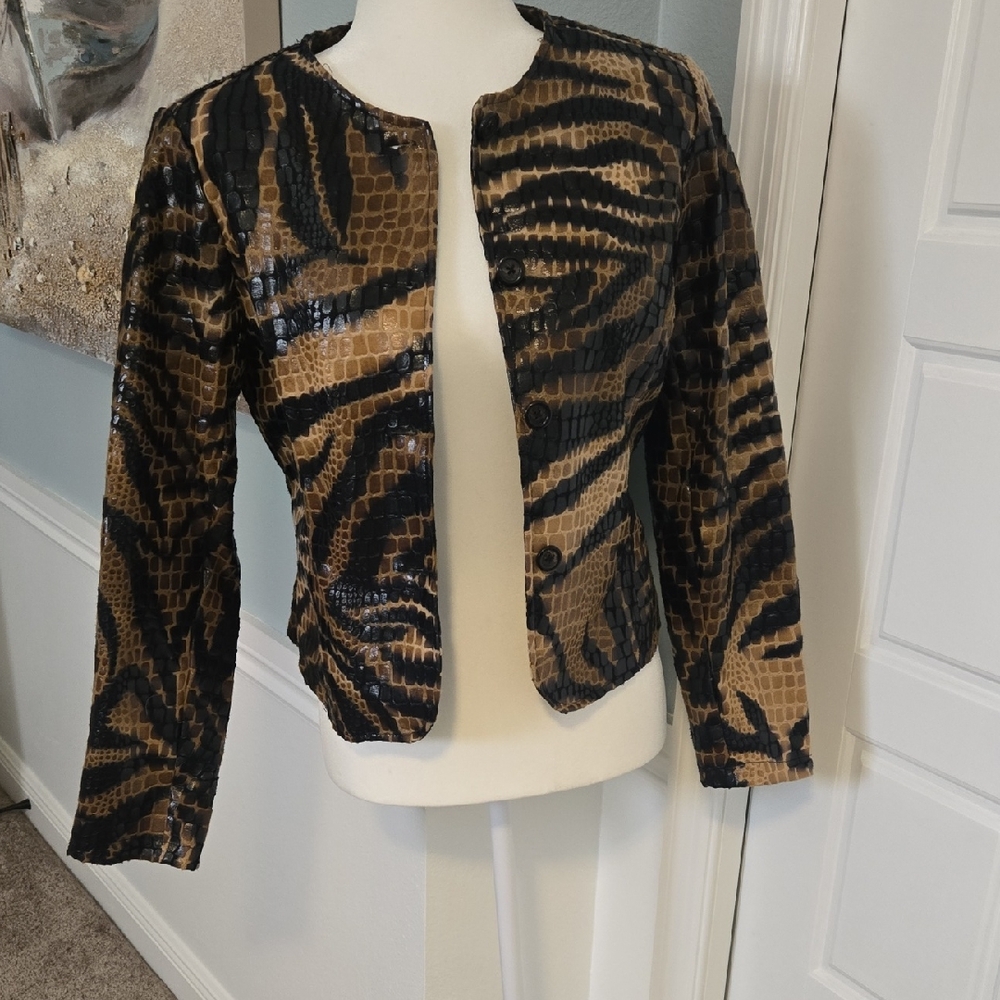 Women's Brown & Black Animal-Print Cropped Jacket